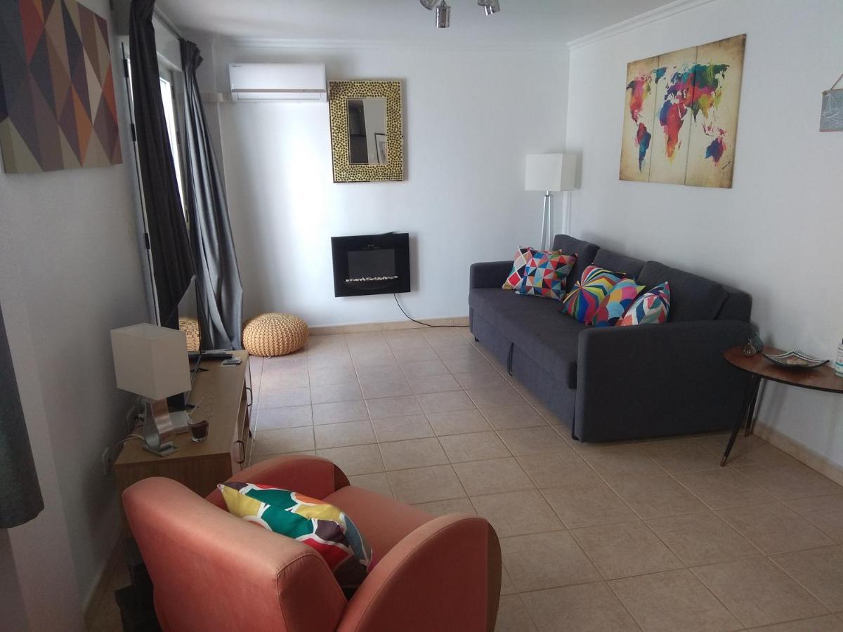 Attic At 91 Apartment Pinoso Exterior photo